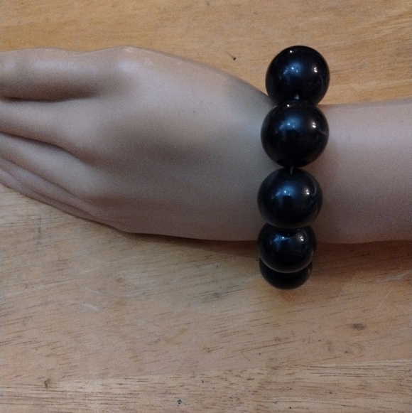unbranded Jewelry - Beautiful women's ball beaded stretchy bracelet jewelry